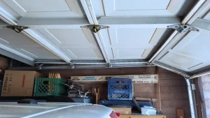 Why Big Garage Door Companies Advertise Everywhere in Vail