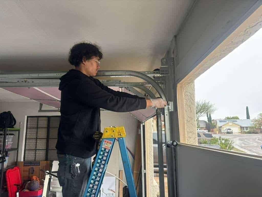 Garage door repair job in Corona de Tucson, AZ