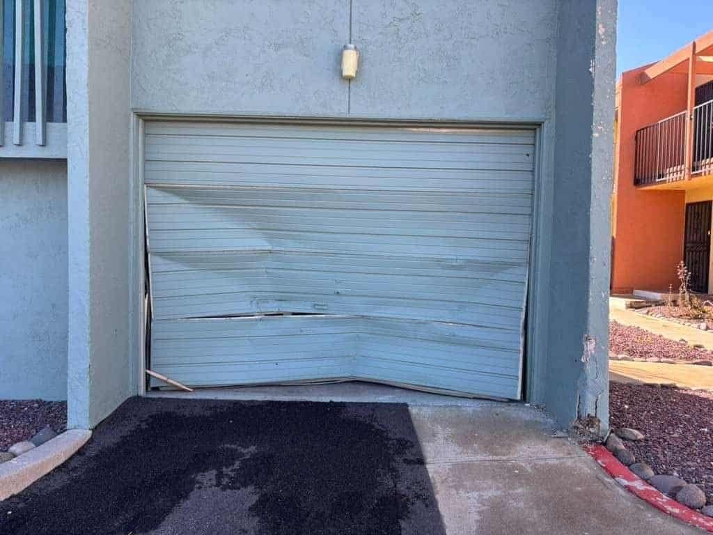 Garage door repair job in Corona de Tucson, AZ